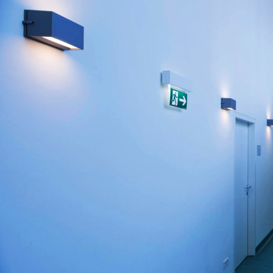 LUMINARIA DE EMERGENCIA 30 LED'S 1.2W LUMINARIA DE EMERGENCIA 30 LED'S 1.2W