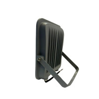 REFLETOR PROFISSIONAL 150W BRANCO FRIO 5 ANOS GARANTIA REFLETOR PROFISSIONAL 150W BRANCO FRIO 5 ANOS GARANTIA